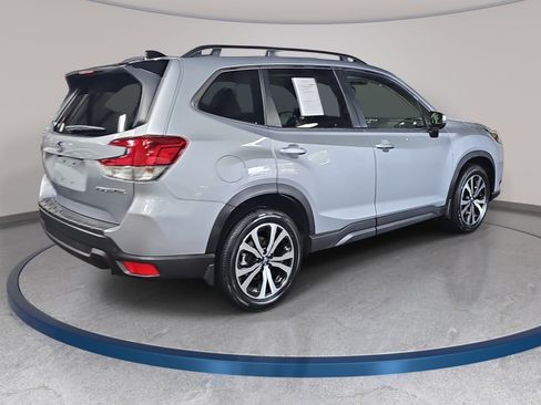 Used 2024 Subaru Forester Limited w/ Convenience Package AWD/4WD image 5