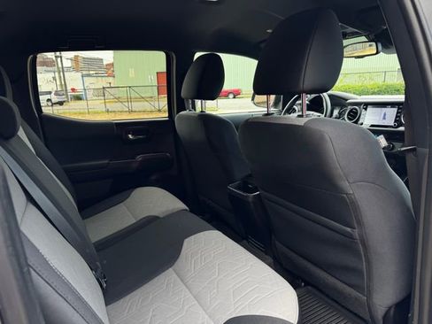 Used 2022 Toyota Tacoma 4x4 Double Cab image 45