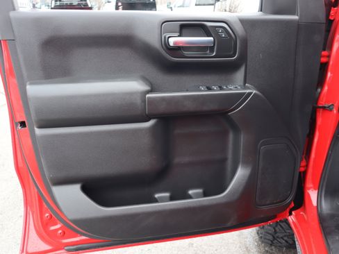 Used 2020 Chevrolet Silverado 1500 Custom w/ Custom Value Package image 24