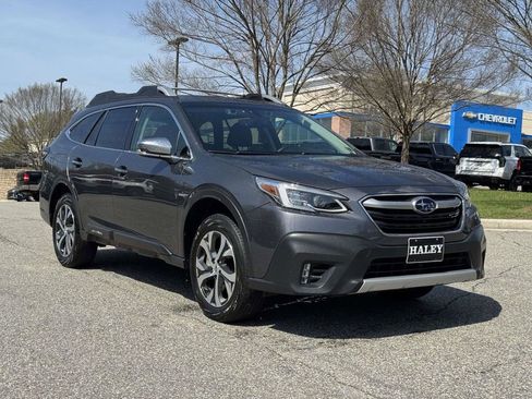 Used 2022 Subaru Outback Touring image 2