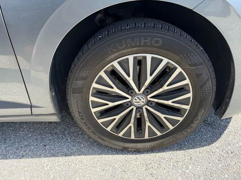 Used 2019 Volkswagen Jetta SEL FWD image 9