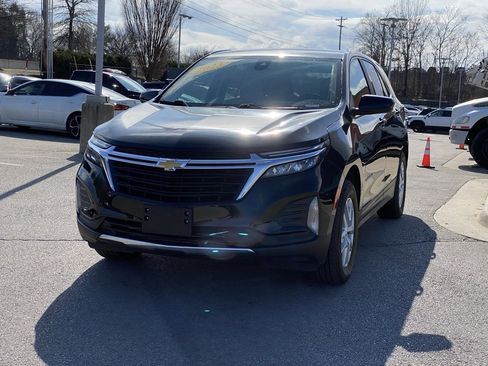 Used 2023 Chevrolet Equinox LT image 3