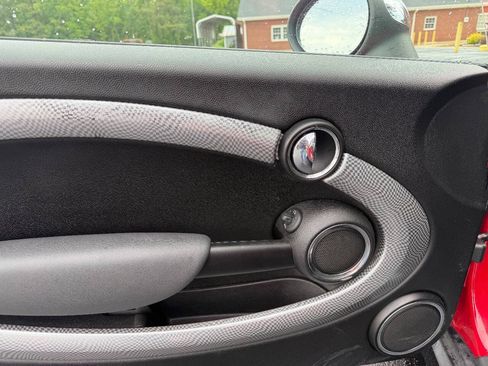 Used 2009 MINI Cooper S FWD image 17