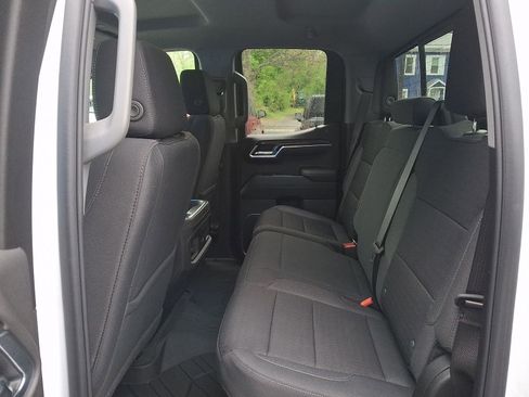 Used 2025 Chevrolet Silverado 1500 LT w/ Safety Package AWD/4WD image 10