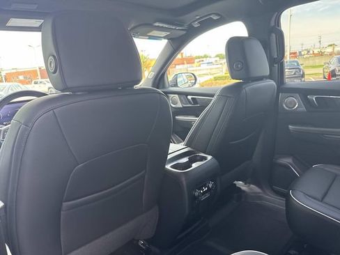 Used 2026 Buick Enclave Avenir w/ Super Cruise Package AWD/4WD image 31