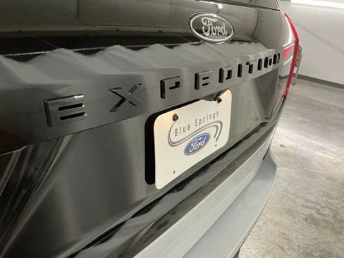 New 2026 Ford Expedition Max Platinum w/ Stealth Appearance Package image 6