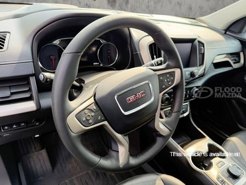 Used 2024 GMC Terrain Denali w/ Denali Premium Package AWD/4WD image 10