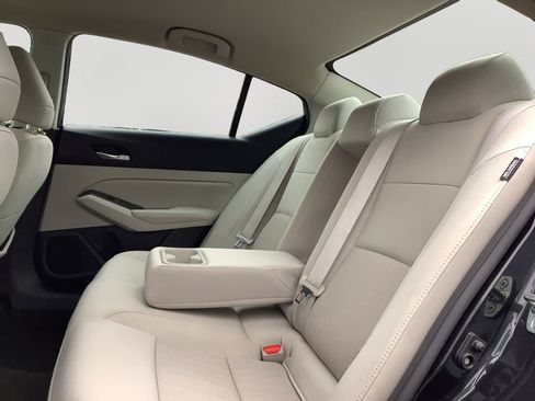 Certified 2022 Nissan Altima 2.5 SV image 15