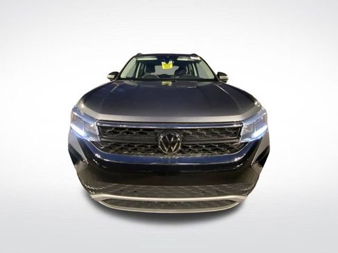 Used 2024 Volkswagen Taos S image 15