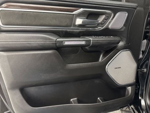 Used 2025 RAM 1500 Laramie w/ Night Edition image 18