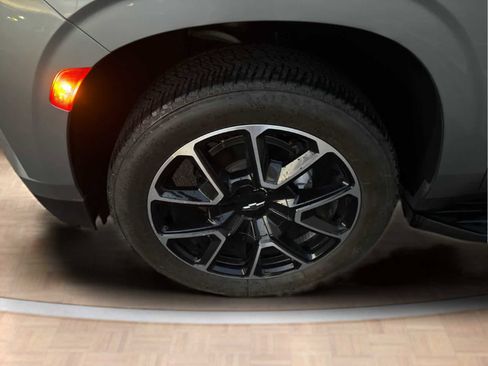 Used 2024 Chevrolet Tahoe RST w/ Luxury Package image 31