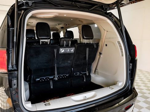 Used 2020 Chrysler Voyager Lxi image 51