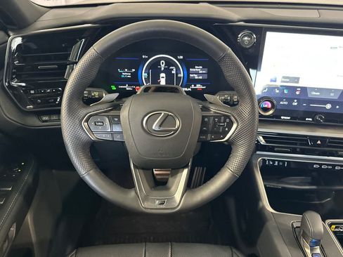 Used 2025 Lexus TX 500h AWD w/ Technology Package image 16