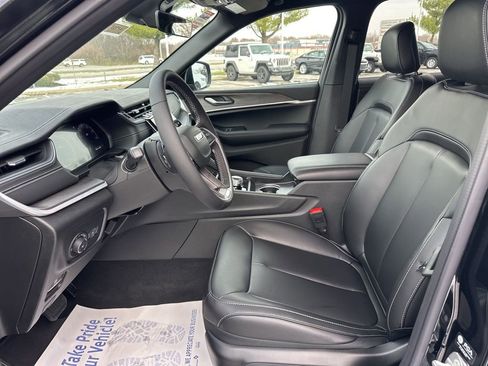 New 2025 Jeep Grand Cherokee Limited w/ Black Appearance Package AWD/4WD image 66