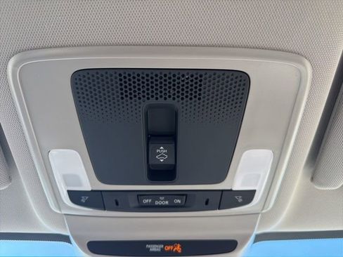 New 2026 Honda HR-V EX-L image 34