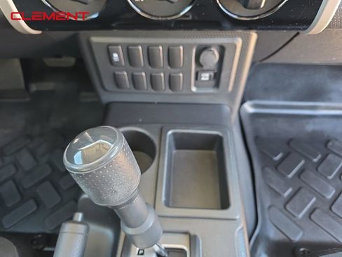 Used 2011 Toyota FJ Cruiser 2WD w/ Convenience Pkg image 13