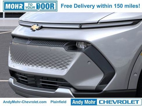 New 2025 Chevrolet Equinox EV LT image 13