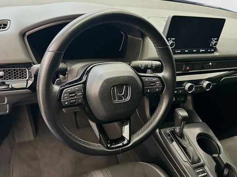 Used 2023 Honda Civic Sport image 18