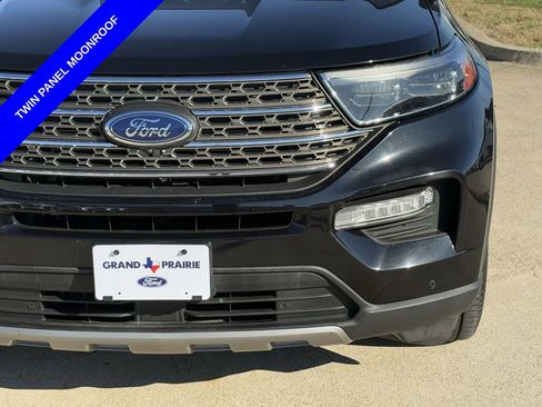 Used 2022 Ford Explorer King Ranch w/ Technology Package image 11