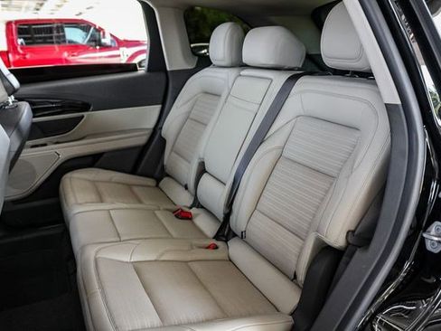 Used 2024 Lincoln Nautilus Reserve image 34