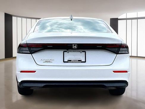 Certified 2024 Honda Accord EX image 5