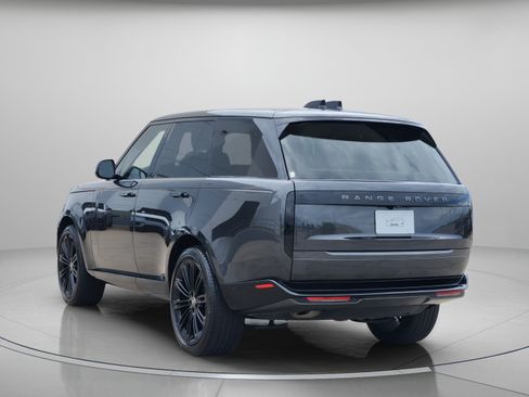 Certified 2025 Land Rover Range Rover SE AWD/4WD image 3