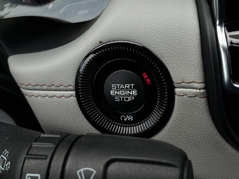 Used 2025 Jeep Compass Limited AWD/4WD image 29