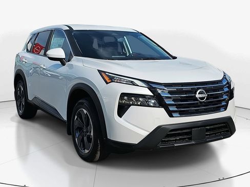 New 2026 Nissan Rogue SV FWD image 3