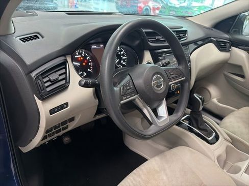Used 2019 Nissan Rogue Sport SV AWD/4WD image 16