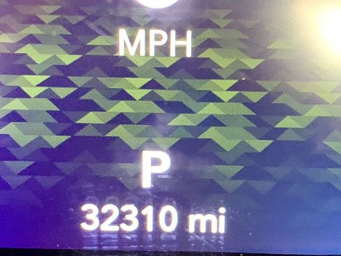 Used 2023 Jeep Gladiator Willys image 32