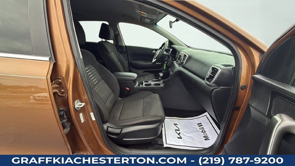 Used 2018 Kia Sportage LX AWD/4WD image 36