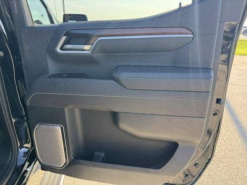 Used 2026 GMC Sierra 1500 Denali AWD/4WD image 38