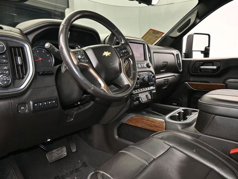 Used 2023 Chevrolet Silverado 3500 High Country AWD/4WD image 14