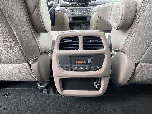 Used 2022 Honda Pilot Special Edition image 14