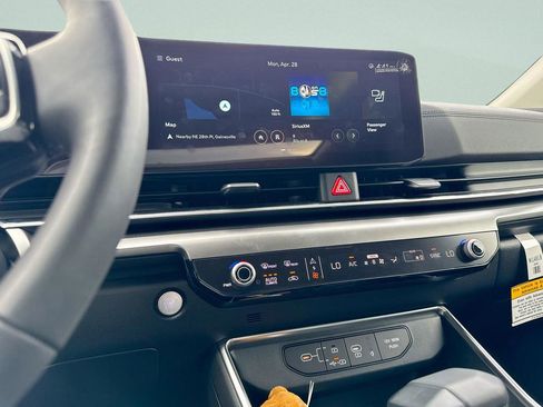 New 2025 Kia Carnival SX Prestige image 21