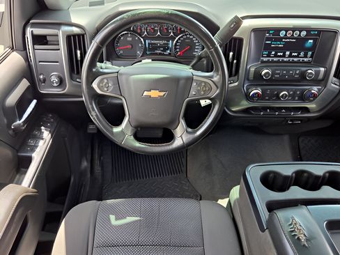 Used 2018 Chevrolet Silverado 1500 LT w/ All Star Edition RWD image 11