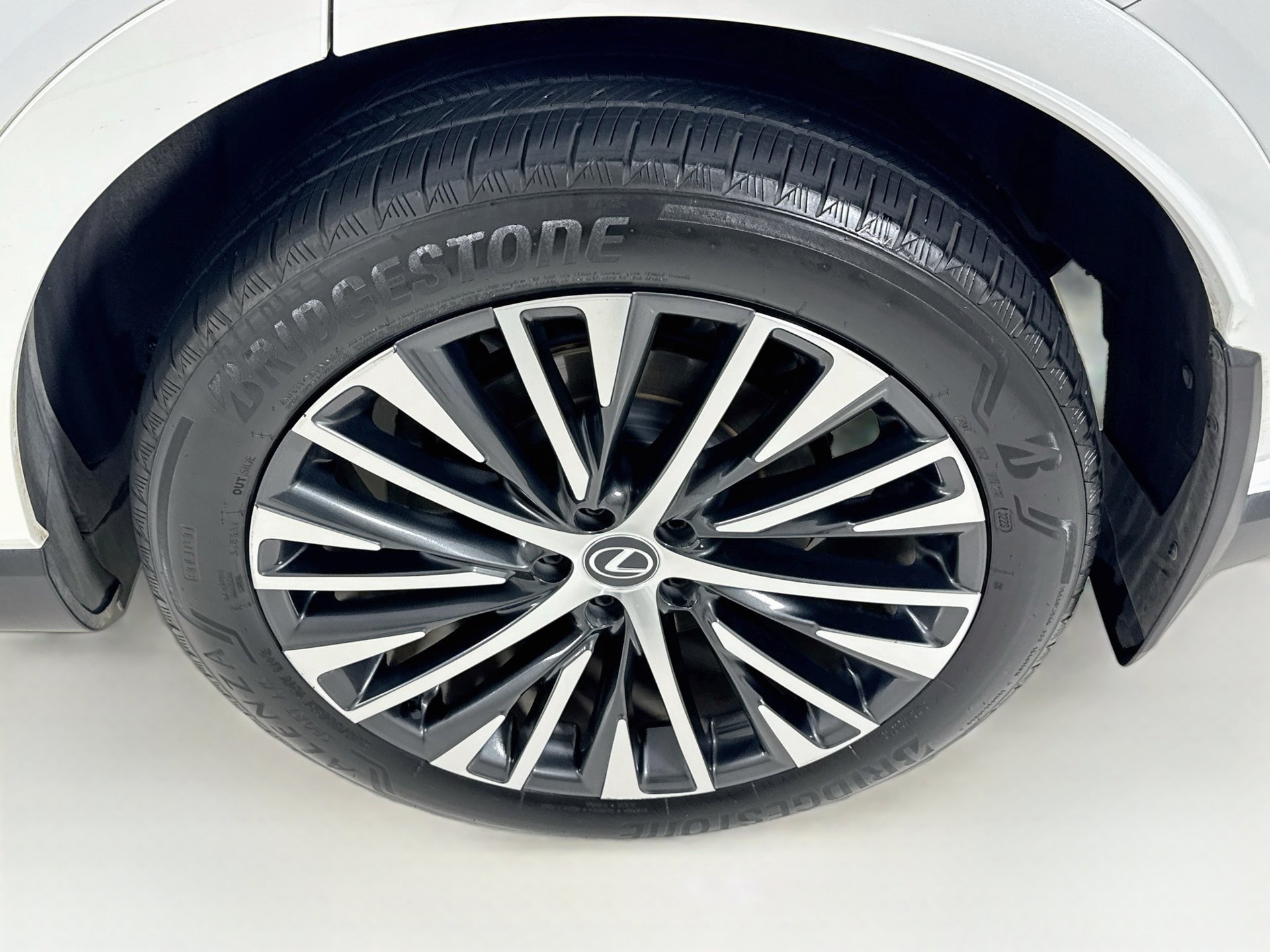 Used 2023 Lexus RX 350 Premium Plus w/ Accessory Package (K3) FWD image 33