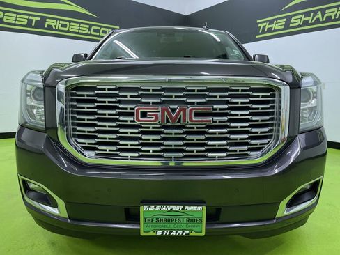 Used 2018 GMC Yukon Denali w/ Denali Ultimate Package image 3