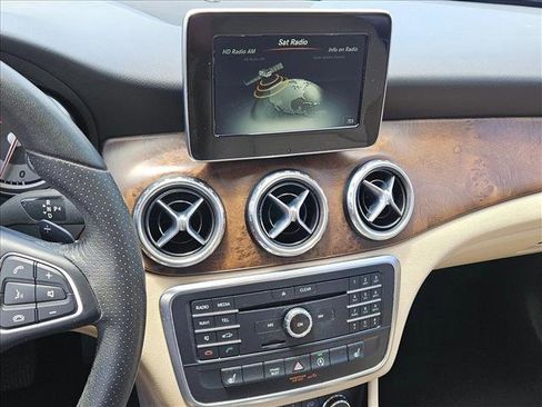 Certified 2017 Mercedes-Benz GLA 250 image 14