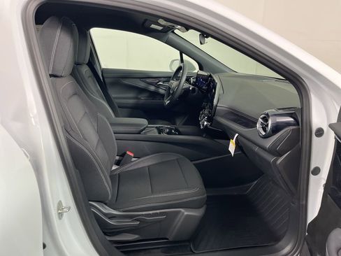 New 2026 Chevrolet Blazer EV LT image 8