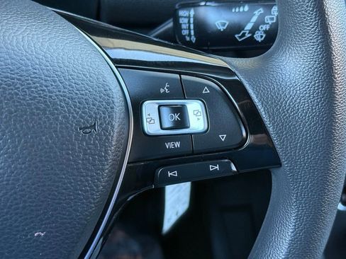 Used 2021 Volkswagen Tiguan S FWD image 29