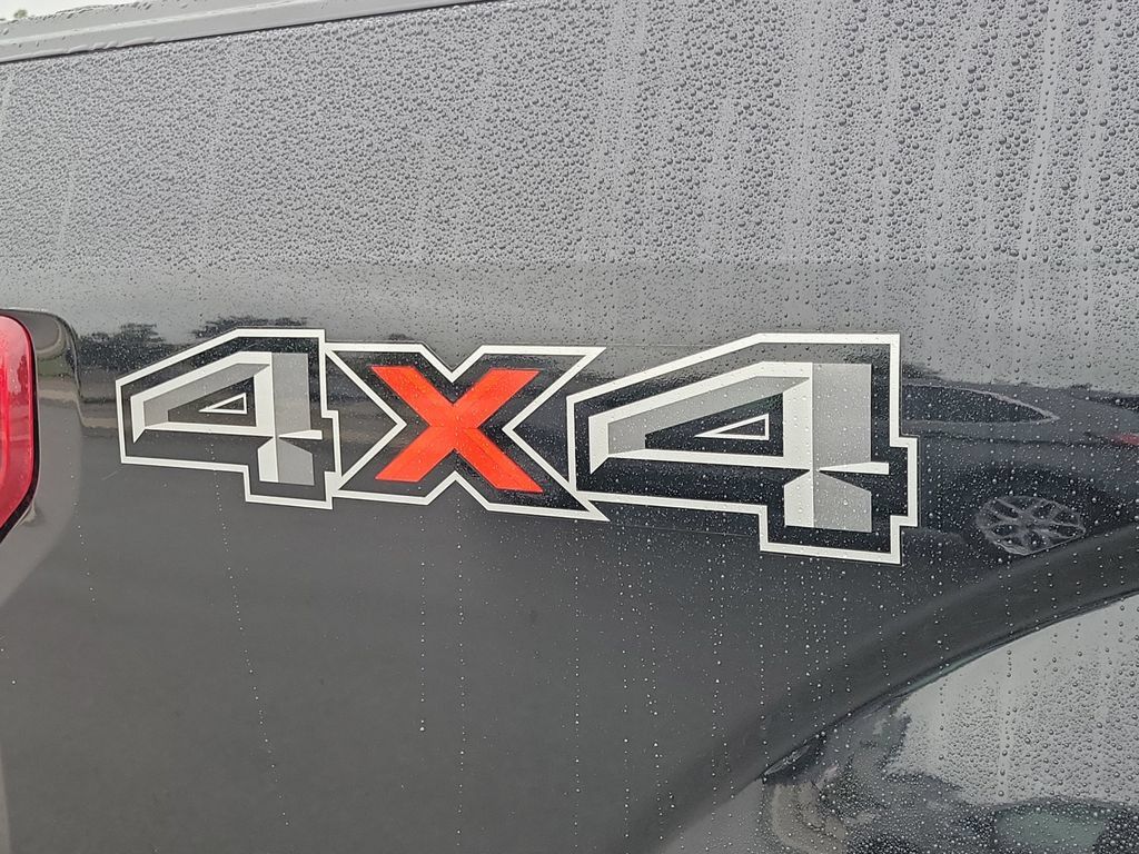 Certified 2019 Ford F150 XLT w/ Equipment Group 302A Luxury AWD/4WD image 8
