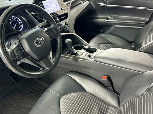 Used 2023 Toyota Camry SE image 10