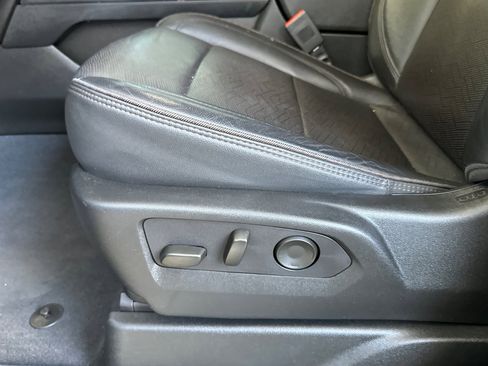 Used 2024 Chevrolet Tahoe High Country w/ Premium Package image 13