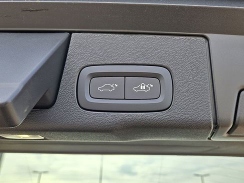 New 2026 Volvo XC60 B5 Plus w/ Protection Package Premier image 14