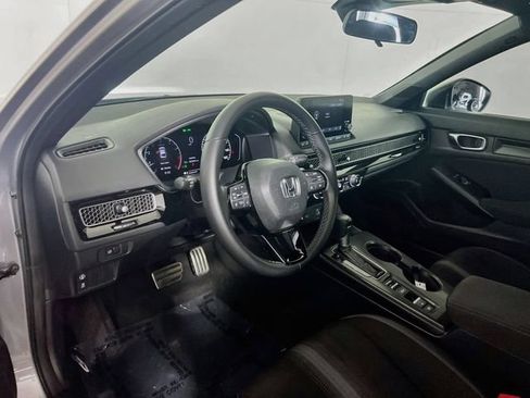 Used 2023 Honda Civic Sport image 9