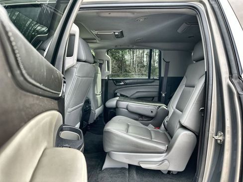 Certified 2017 Chevrolet Suburban LT image 26