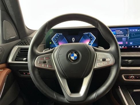 Certified 2024 BMW X7 xDrive40i w/ Premium Package AWD/4WD image 16