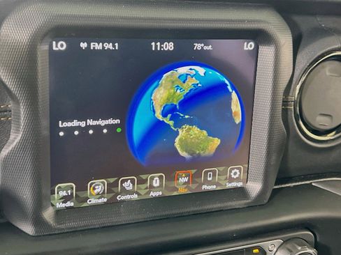 Used 2021 Jeep Wrangler Unlimited Sahara image 13