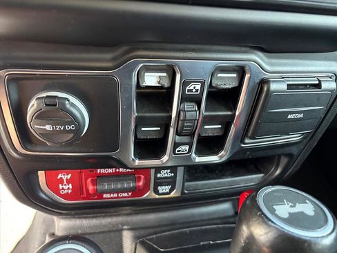 Used 2021 Jeep Wrangler Unlimited Rubicon image 23